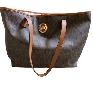 Michael Kors Handbag 👜